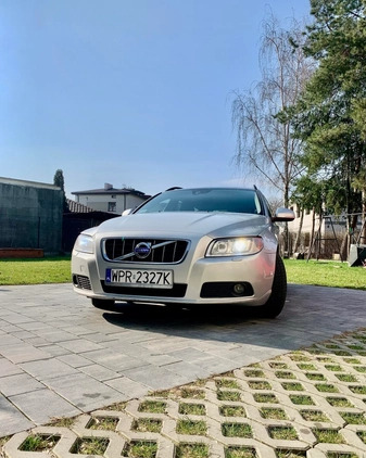 Volvo V70 cena 19000 przebieg: 466000, rok produkcji 2011 z Piastów małe 67